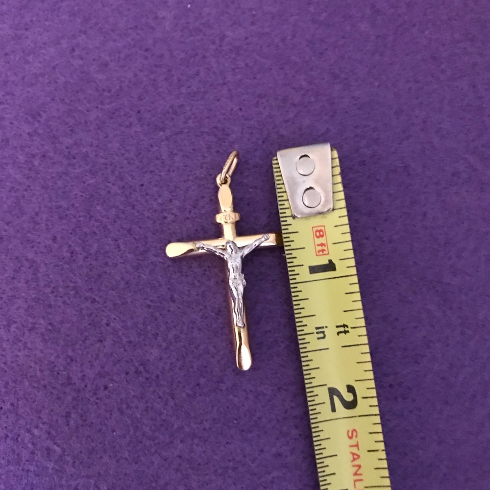 Ross-Simons 18kt Gold (W/Y) Crucifix Pendant **Price Is Firm** - Picture 5 of 5